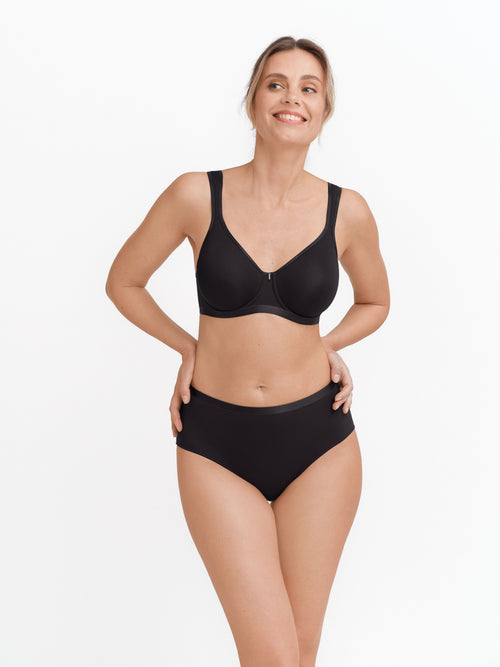 Beyond Basic Molding bra with underwire - Front view